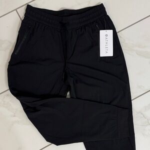 Athleta Black Trekkie Joggers size small NET